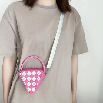 Diamond Shaped Mini Portable Shoulder Bag Silicone Handbag(Pink)
