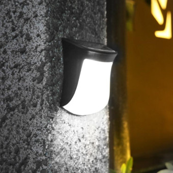 Solar Doll Wall Light Outdoor Garden Fence Decoration Waterproof Solar Light(White Light)