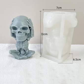 Skull Candle Silicone Mould Aromatherapy Ornament Mould(Skeleton Covering Ears)