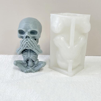Skull Candle Silicone Mould Aromatherapy Ornament Mould(Skeleton Covering Mouth)