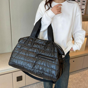 Large Capacity Short-distance Travel Bag Swimming Training Sports Fitness Handbag(Black)