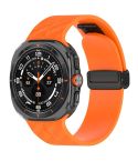 For Samsung Galaxy Watch Ultra 47mm Carbon Fiber Magnetic Folding Buckle Silicone Watch Band(Orange)