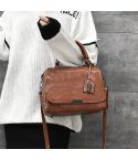 Casual PU Shoulder Bag Ladies Handbag Messenger Bag with Rivet (Brown)