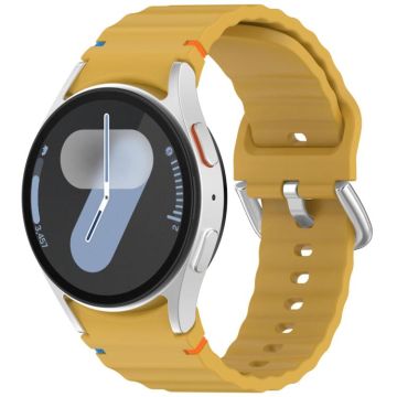 For Samsung Galaxy Watch 7 40 / 44mm Wavy Grain Stitched Silver Buckle Silicone Watch Band(Yellow)