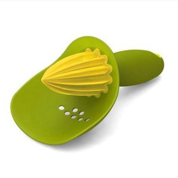 Manual Fruit Lemon Juicer Kitchenware(Green)